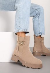 Ciemnobeżowe Botki Sztyblety ze Złotym Detalem w Kształcie Misia Zinmella. Brązowe botki Renee, bez wzorów, z jeansu, eleganckie, bez obcasa, na obcasie, bez zapięcia. W wyprzedaży za 97.99 zł.