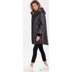 Zimowy płaszcz damski z wydłużonym tyłem J-TALIN. Szare płaszcze Volcano, na zimę, plus size, bez wzorów, z materiału, bez kaptura. Za 429.99 zł.