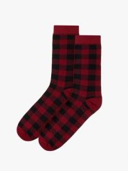 Bordowo-czarne skarpetki świąteczne unisex w kratę. Czerwone skarpetki Ryłko, bez wzorów, z bawełny. Za 24.99 zł.