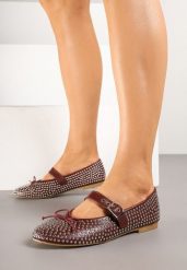 Bordowe Balerinki Mary Jane Ozdobione Kokardą i Cyrkoniami Lurisellia. Czerwone baleriny Renee, bez wzorów, z jeansu, eleganckie, bez obcasa, bez zapięcia. Za 89.99 zł.