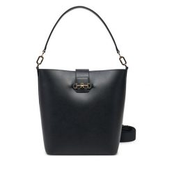 Torebka Tommy Hilfiger. Czarne torebki klasyczne Tommy Hilfiger, bez wzorów, klasyczne, bez dodatków. Za 619.99 zł.