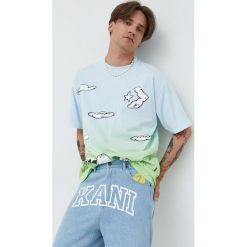 Converse t-shirt bawełniany z nadrukiem. Niebieskie t-shirty Converse, m, bez wzorów, z bawełny, bez kołnierzyka, bez ramiączek. W wyprzedaży za 124.99 zł.