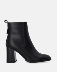 ELEGANCKIE BOTKI NA SŁUPKU G047LEBLOBB006. Botki Venezia, bez wzorów, ze skóry, eleganckie, bez obcasa, na słupku, bez zapięcia. Za 399.00 zł.