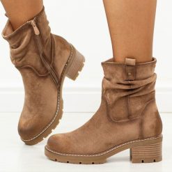 Coffee botki damskie S.Barski 8100. Botki S.BARSKI, bez wzorów, z dzianiny, casualowe, z okrągłym noskiem, bez obcasa, bez zapięcia. Za 249.00 zł.