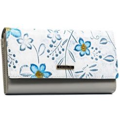 Skórzany portfel damski w kwiaty, mieści dowód rejestracyjny - 4U Cavaldi. Portfele 4U Cavaldi, bez wzorów, ze skóry. Za 89.99 zł.