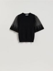 Bluzka z ozdobnymi rękawami - czarny. Czarne bluzki Reserved, l, bez wzorów, z dzianiny, bez kołnierzyka, bez ramiączek. Za 99.99 zł.