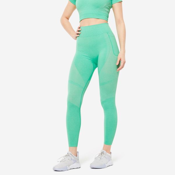 Legginsy fitness damskie Domyos. Zielone legginsy DOMYOS, bez wzorów, z elastanu, sportowe. W wyprzedaży za 79.99 zł.