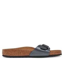 Klapki Birkenstock. Szare klapki Birkenstock, bez wzorów, bez obcasa, bez zapięcia. Za 359.99 zł.