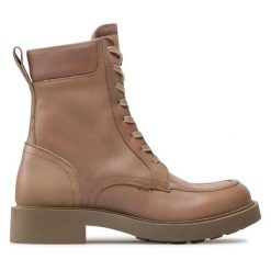 Botki Simple. Brązowe botki Simple, bez wzorów, bez obcasa, na płaskiej podeszwie, bez zapięcia. Za 279.99 zł.