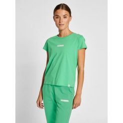 Koszulka damska Hummel Legacy. Zielone t-shirty sportowe Hummel, bez wzorów, bez ramiączek, do piłki nożnej. Za 76.10 zł.