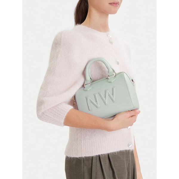 Torebka Nine West. Niebieskie torebki klasyczne Nine West, bez wzorów, klasyczne, bez dodatków. Za 128.99 zł.
