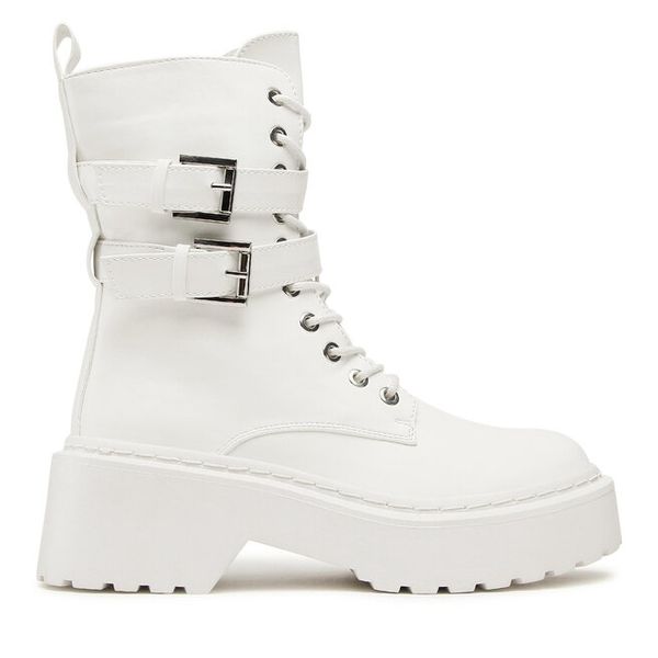 Trapery DeeZee. Białe traperki DeeZee, bez wzorów, bez obcasa, bez zapięcia. Za 179.99 zł.