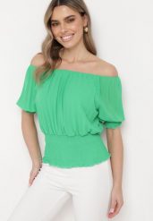Zielona Bluzka o Fasonie Hiszpanki z Marszczoną Gumką Naeliassa. Zielone bluzki Born2be, s, bez wzorów, eleganckie, bez kołnierzyka, bez ramiączek. Za 69.99 zł.