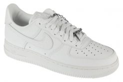 Buty sportowe Sneakersy damskie, Air Force 1 07 Low. Białe buty treningowe Nike, bez wzorów, z materiału, przed kostkę, bez zapięcia, trekkingowe, Nike Air Force. Za 499.99 zł.
