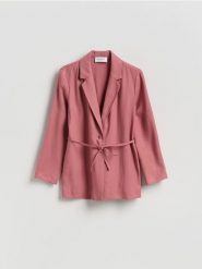 Marynarka z wiązaniem - brudny róż. Czerwone marynarki i żakiety Reserved, l, bez wzorów, z tkaniny, bez ramiączek. Za 179.99 zł.