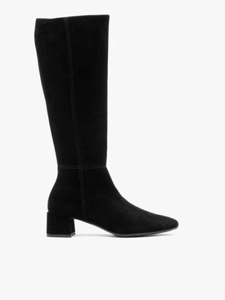 Czarne kozaki na słupku. Czarne kozaki Brawo sp. z o.o., bez wzorów, ze skóry, eleganckie, przed kolano, bez obcasa, na obcasie, bez zapięcia. Za 649.99 zł.