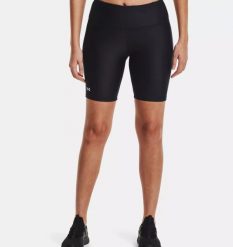 Spodenki treningowe damskie UNDER ARMOUR ARMOUR BIKE SHORT. Czarne szorty sportowe Under Armour, bez wzorów, trekkingowe. Za 99.99 zł.