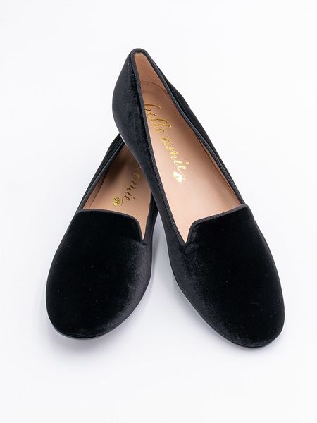 Belle Amie Skórzane baleriny w kolorze czarnym rozmiar: 40,5. Czarne baleriny Belle Amie, bez wzorów, ze skóry, z okrągłym noskiem, bez obcasa, bez zapięcia. Za 360.80 zł.