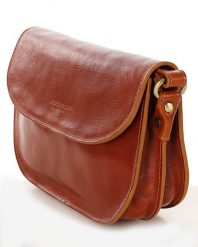 Saddle bag półksiężyc MARCO MAZZINI camelowa L255b. Torebki klasyczne bez wzorów, ze skóry, bez dodatków. Za 398.00 zł.