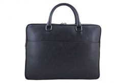 Klasyczna torba na laptopa - Barberini's - Czarna. Czarne torby na laptopa Barberinis, bez wzorów, ze skóry, na ramię. Za 355.99 zł.