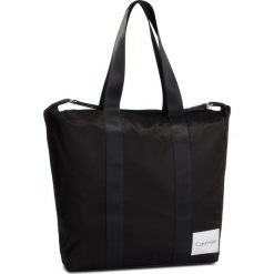 Torebka CALVIN KLEIN - Soft Line Shopper K60K605009 001. Czarne shopper bag Calvin Klein, bez wzorów, z materiału, klasyczne, bez dodatków. W wyprzedaży za 359.00 zł.