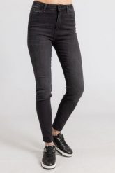 KARL LAGERFELD Czarne jeansy damskie Skinny Denim, Rozmiar 27. Czarne jeansy KARL LAGERFELD, bez wzorów, z bawełny. W wyprzedaży za 570.99 zł.