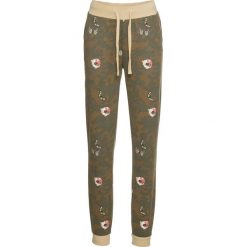 Spodnie dresowe bonprix oliwkowy moro. Spodnie dresowe marki bonprix. Za 54.99 zł.