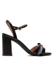 LOVE MOSCHINO Sandały JA16098G0IIE0000 Czarny. Czarne sandały Love Moschino, bez wzorów, ze skóry, bez obcasa, na słupku, bez zapięcia. Za 1,089.00 zł.