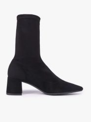 Czarne elastyczne botki nad kostkę. Czarne botki Ryłko, bez wzorów, z tkaniny, eleganckie, bez obcasa, na obcasie, bez zapięcia. Za 429.99 zł.