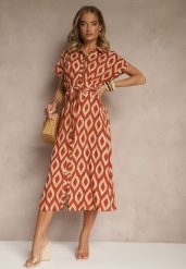 Pomarańczowa Koszulowa Sukienka z Wiskozy Ozdobiona Geometrycznym Motywem Ralomia. Brązowe sukienki Renee, na co dzień, m, bez wzorów, z wiskozy, eleganckie, bez kołnierzyka, bez ramiączek, maxi, koszulowe. W wyprzedaży za 63.99 zł.