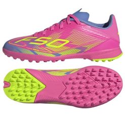 Buty piłkarskie adidas F50 League IE3755 różowe. Czerwone buty treningowe bez wzorów, z gumy, bez zapięcia, do piłki nożnej. Za 363.76 zł.