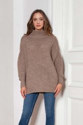 Oversizowy Sweter z Luźnym Golfem - Mocca. Brązowe swetry Lanti, uniwersalny, bez wzorów, z materiału, bez ramiączek. Za 249.90 zł.