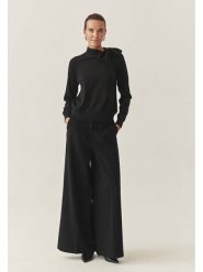 TATUUM Sweter w kolorze czarnym rozmiar: S. Czarne swetry Tatuum, s, bez wzorów, bez ramiączek. Za 129.95 zł.
