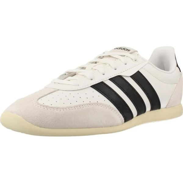 Buty ADIDAS KI6726 BARREDA LO Biały. Białe buty trekkingowe adidas, z materiału, bez zapięcia. Za 317.05 zł.