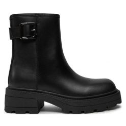 Botki Liu Jo. Czarne botki Liu Jo, bez wzorów, bez obcasa, na płaskiej podeszwie, bez zapięcia. Za 579.99 zł.