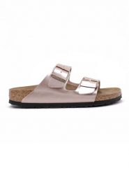 Birkenstock Skórzane klapki "Arizona" w kolorze miedzianym rozmiar: 39. Różowe klapki Birkenstock, bez wzorów, klasyczne, z otwartym noskiem, bez obcasa, bez zapięcia. Za 298.07 zł.