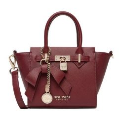Torebka Nine West. Czerwone torebki klasyczne Nine West, bez wzorów, klasyczne, bez dodatków. Za 329.99 zł.