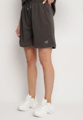 Szare Szorty Bermudy w Sportowym Stylu z Kieszeniami Tezira. Szare szorty Born2be, bez wzorów, eleganckie. W wyprzedaży za 33.99 zł.