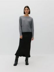 Gładki sweter - szary. Szare swetry Reserved, l, bez wzorów, z dzianiny, bez ramiączek. W wyprzedaży za 69.99 zł.