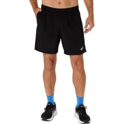 7-calowe spodenki Asics Core. Czarne szorty sportowe ASICS, bez wzorów, z materiału, do biegania. Za 197.00 zł.