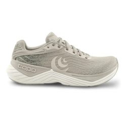 Damskie buty do biegania Topo Athletic Ultrafly 5. Białe buty do biegania Topo Athletic, bez wzorów, bez zapięcia, do biegania. Za 732.50 zł.