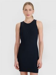 4F Sukienka mini z prążkowanej dzianiny damska - czarna XS. Czarne sukienki 4f, na co dzień, uniwersalny, bez wzorów, z dzianiny, eleganckie, bez kołnierzyka, bez ramiączek, maxi, dopasowane. Za 129.99 zł.