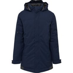 Parka dla kobiet Hummel North. Niebieskie płaszcze Hummel, na jesień, xs, bez wzorów, z materiału, biznesowe, z kapturem. Za 385.05 zł.