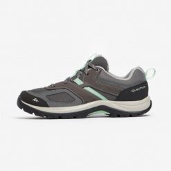 Buty turystyczne damskie Quechua MH100. Szare buty trekkingowe QUECHUA, na lato, z kauczuku, bez zapięcia. Za 169.99 zł.