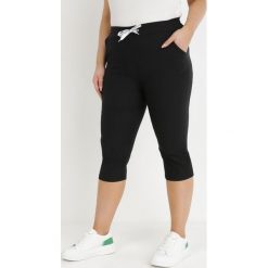 Czarne Spodnie Helanie. Czarne spodnie materiałowe Born2be, z aplikacjami, z bawełny, sportowe. W wyprzedaży za 48.99 zł.