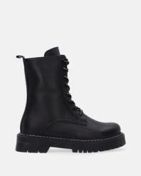 CZARNE SKÓRZANE WORKERY 3742 001 BLACK. Czarne botki Venezia, bez wzorów, ze skóry, bez obcasa, bez zapięcia. Za 269.00 zł.