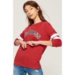 Bluza z nadrukiem - Czerwony. Bluzy marki INOVIK. W wyprzedaży za 24.99 zł.