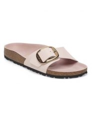Birkenstock Skórzane klapki "Madrid" w kolorze jasnoróżowym rozmiar: 39. Różowe klapki Birkenstock, bez wzorów, z lakierowanej skóry, klasyczne, z otwartym noskiem, bez obcasa, bez zapięcia. Za 546.48 zł.