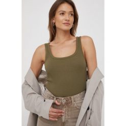 Marc O'Polo top damski kolor zielony. Zielone topy Marc O'Polo, m, bez wzorów, z bawełny, bez kołnierzyka, bez ramiączek. W wyprzedaży za 139.99 zł.