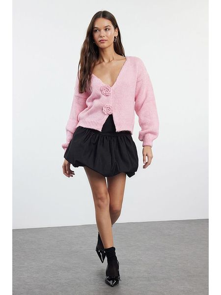 Trendyol Kardigan w kolorze jasnoróżowym rozmiar: L. Różowe swetry Trendyol, l, bez wzorów, ze splotem, bez ramiączek. Za 86.95 zł.